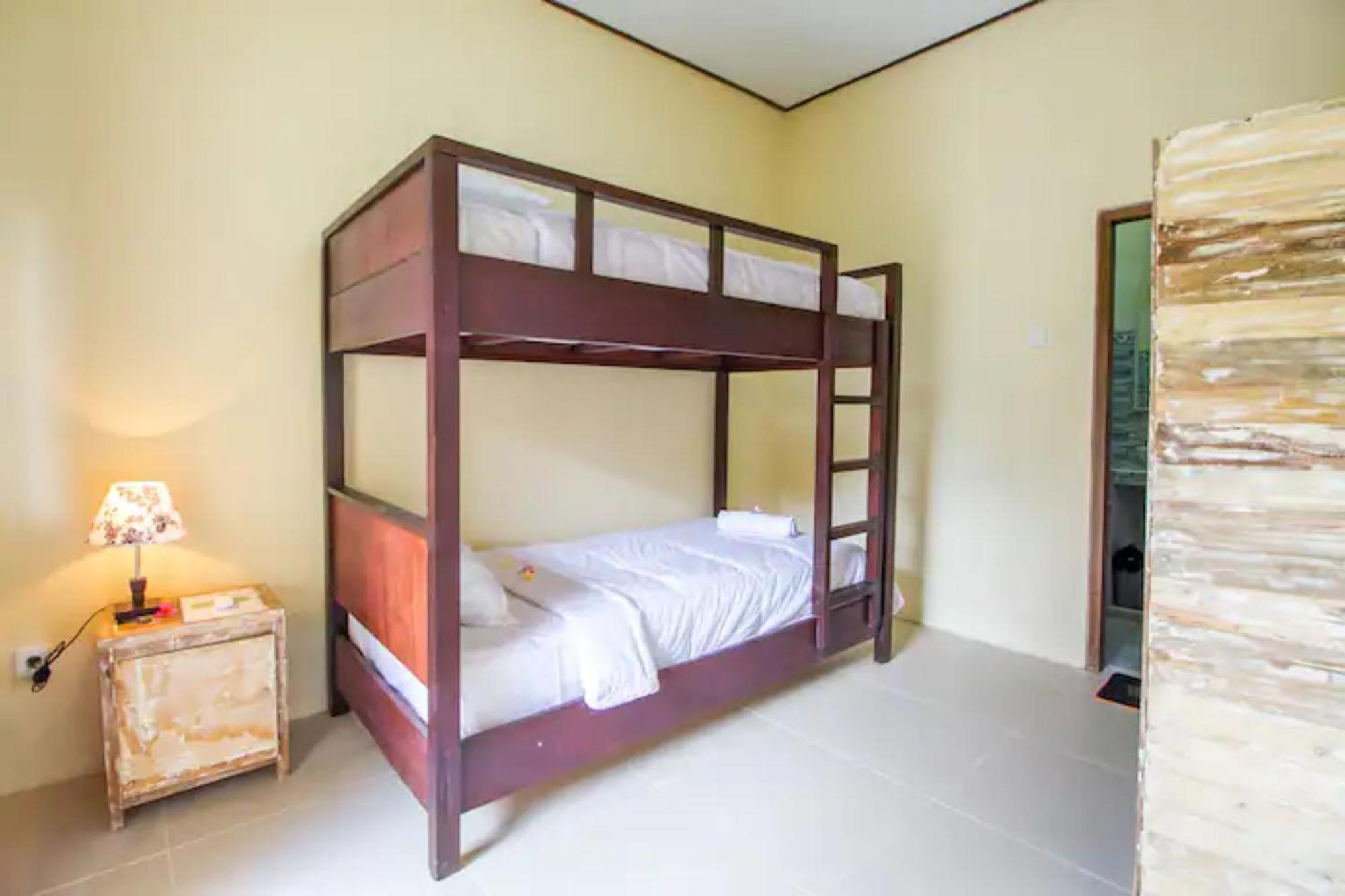 Pondok Lulik Homestay Canggu Екстер'єр фото